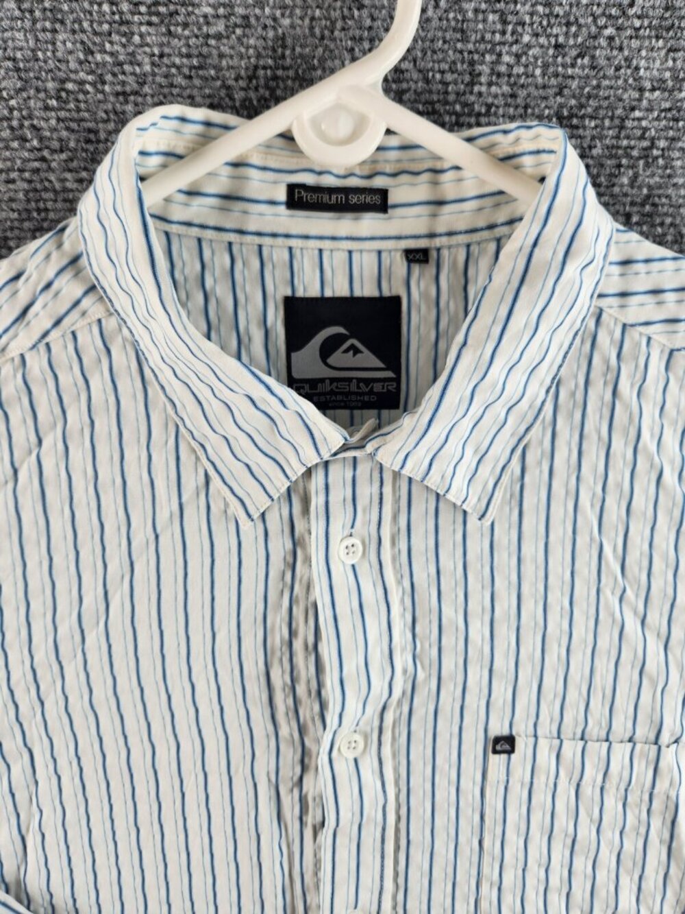 Quicksilver XXL Premium Series Blue Striped Seersucker Long Sleeve Button Up Men